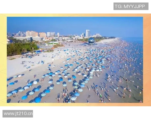 比基尼时尚演变与文化象征探索:从海滩到街头的独特魅力 比基尼时尚演变与文化象征探索:从海滩到街头的独特魅力