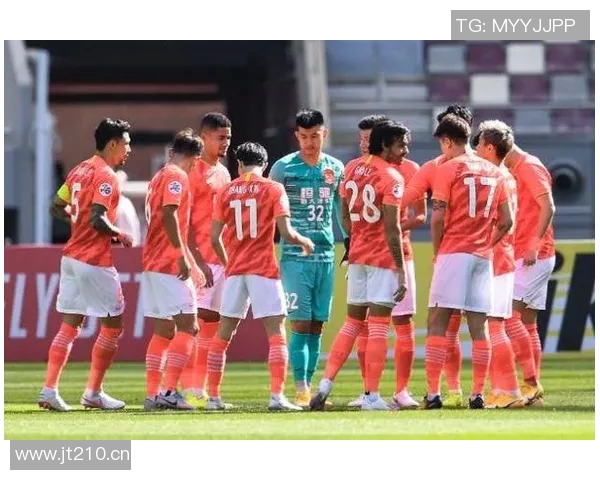 裁判与球员站位配合对比赛节奏的影响与战术应用分析 裁判与球员站位配合对比赛节奏的影响与战术应用分析